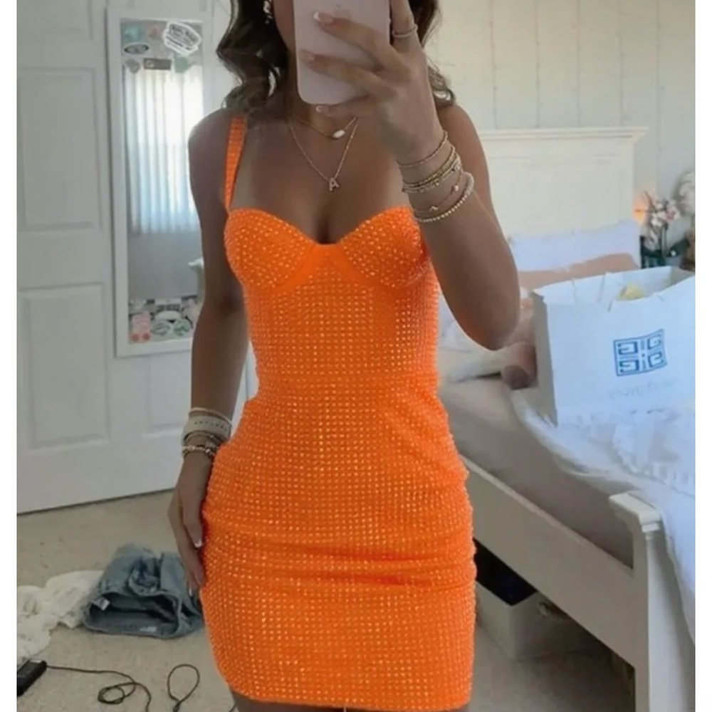 Sparkly Sweetheart Short Bodycon Homecoming Dress with Beading